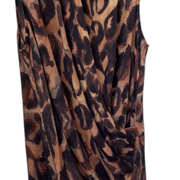 Theory Women's 100% Silk Leopard Print Sleeveless Crossover Blouse Sz M Classic - Picture 2 of 10